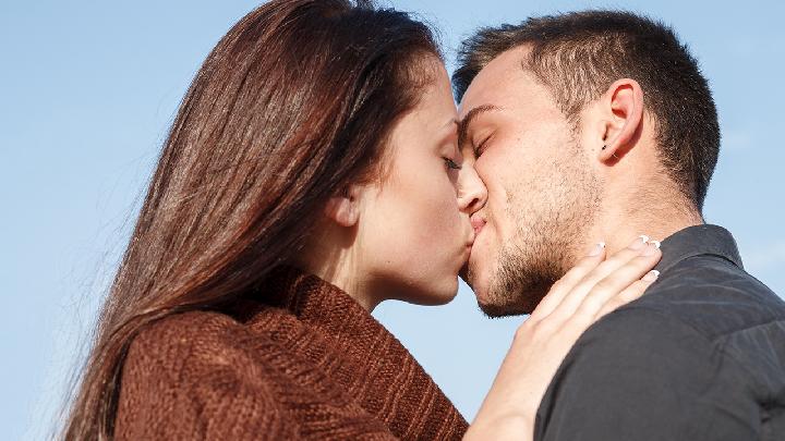 乳腺癌症状表现有什么?乳腺癌检查方法介绍