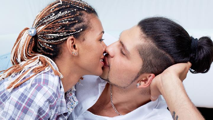 缓解痛经的穴位是哪?针灸如何治疗痛经?